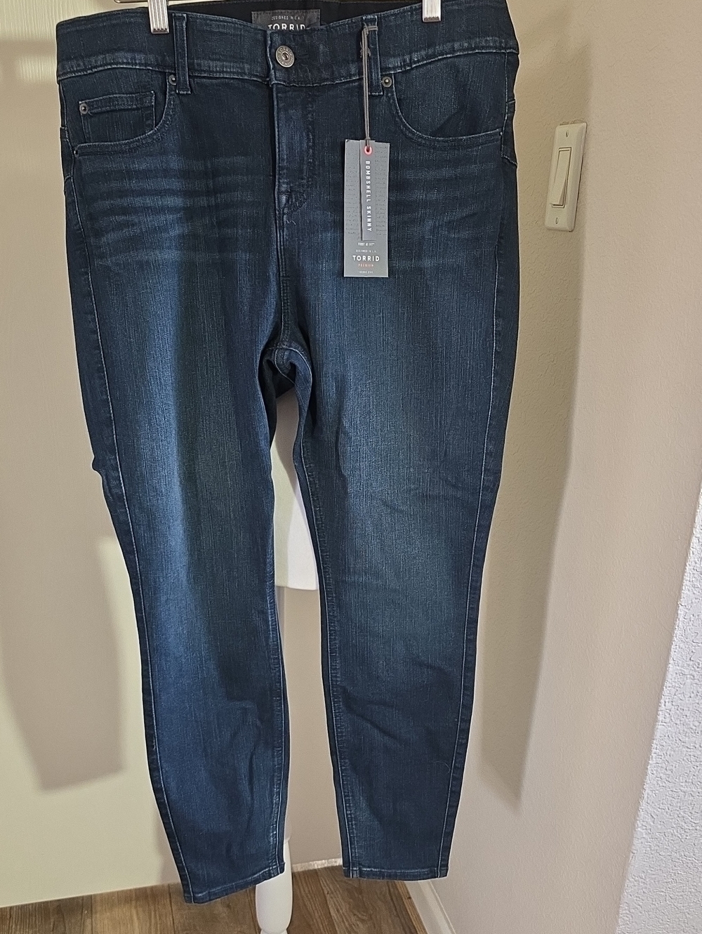 Size 18S Torrid Dark Indigo Stretch Skinny Jeans